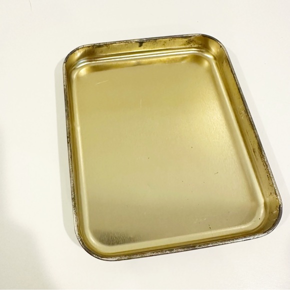 Vintage Ladies' Home Journal Tin Feminine Floral Decor - Picture 7 of 9